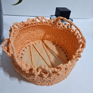 Корзинка вязаная из рафии цвета «Персик» с деревянным донышком купить в Минске